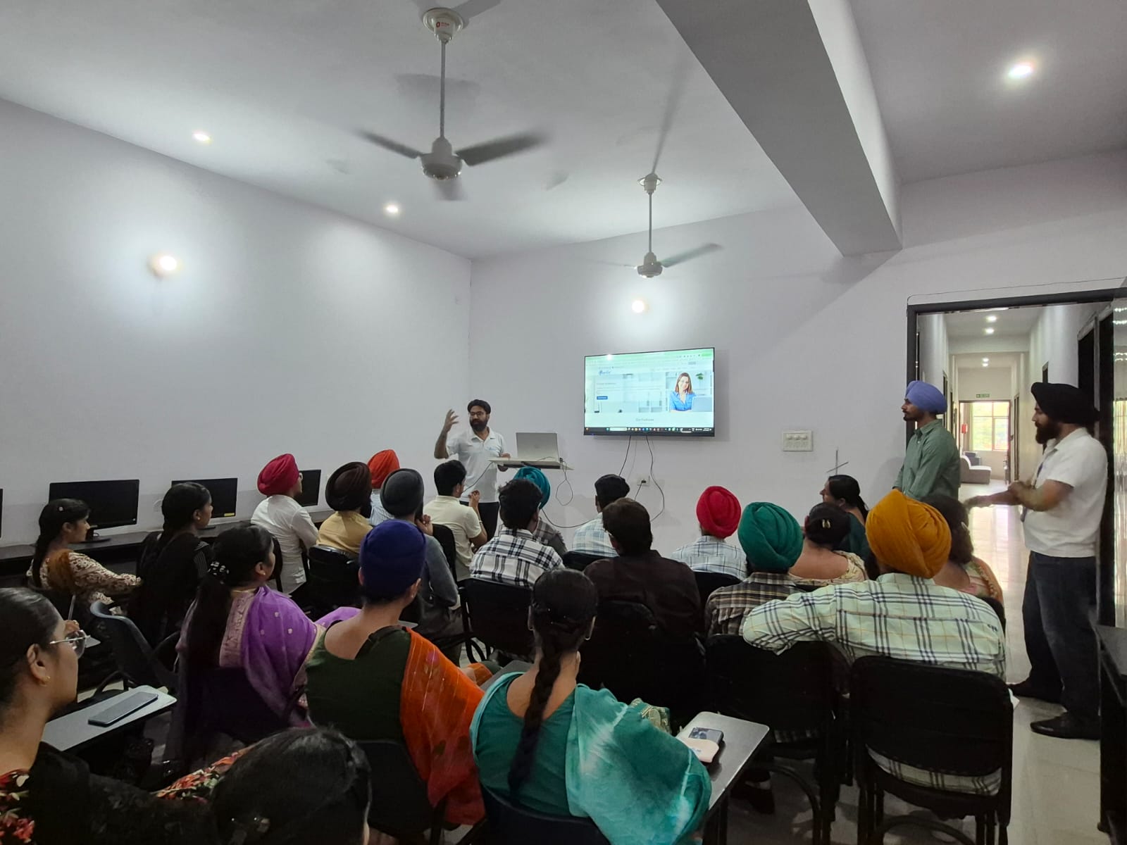 Shaheed Baba Jiwan Singh Khasla College, Satlani Sahib, Amritsar in OXO Solutions for Industrial Visit